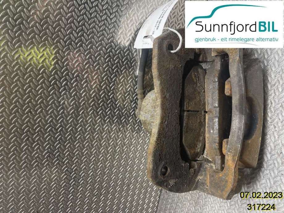 Bremsecaliper høyre foran til Toyota Prius +7, 2012-2020 (Type III) (stasjonsvogn) (stasjonsvogn) (TOYOTA|4773042091)