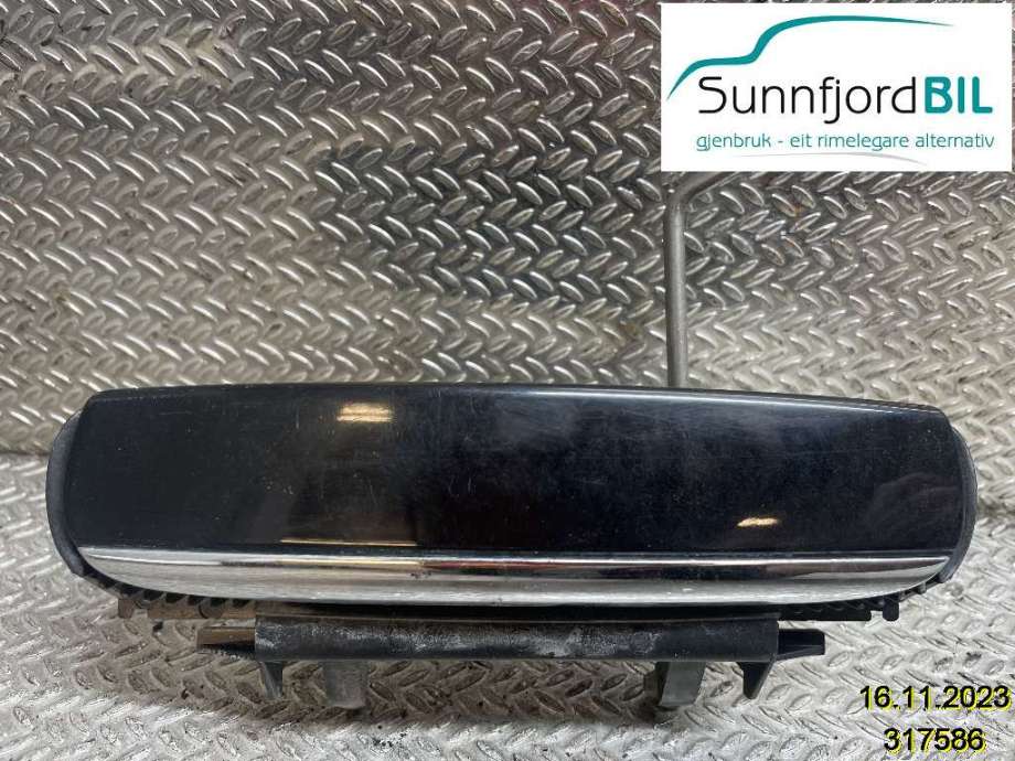 Dørhåndtak utv høyre foran til Audi A3 2009-2012 (Type II, Fase 2)  (AUDI|4F0 839 239 B|4F0 837 207 B|4B0839885)