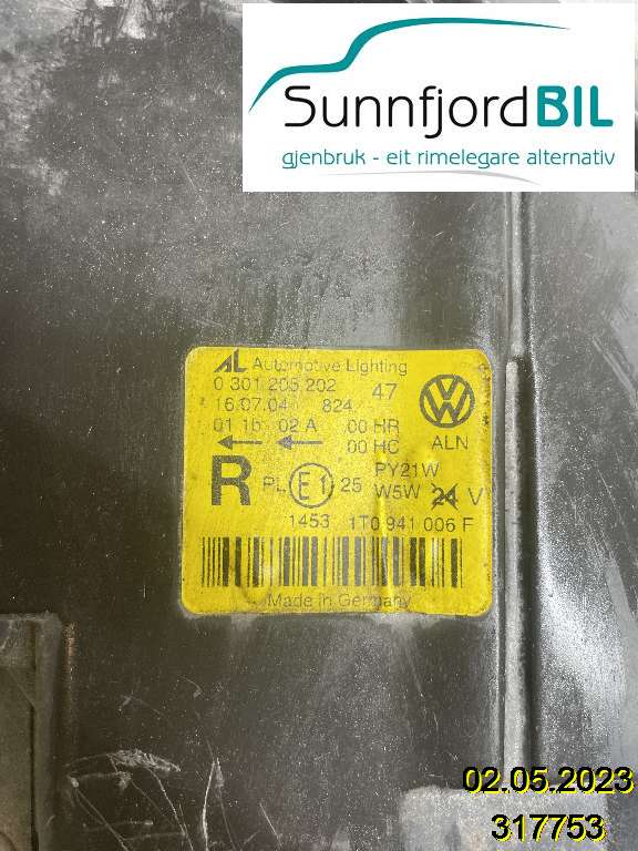 Frontlykt høyre halogen til VW Touran 2003-2006 (Type I, Fase 1)  (VOLKSWAGEN|1T0941006R|0301205202|)