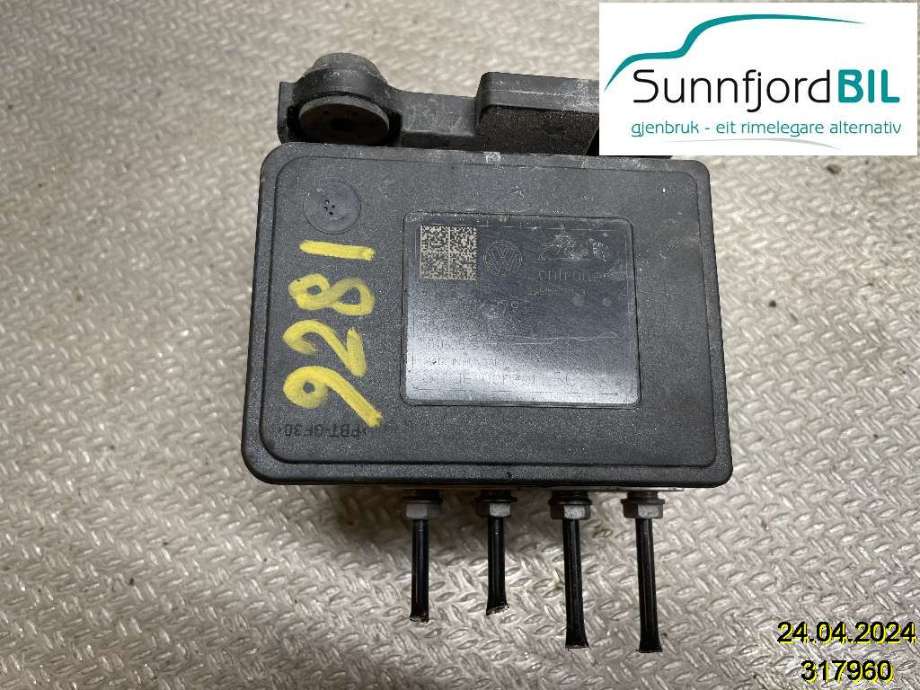 ABS sentral til Škoda Octavia, 2013-2016 (Type III, Fase 1)  (SKODA|3Q0 614 517 P)