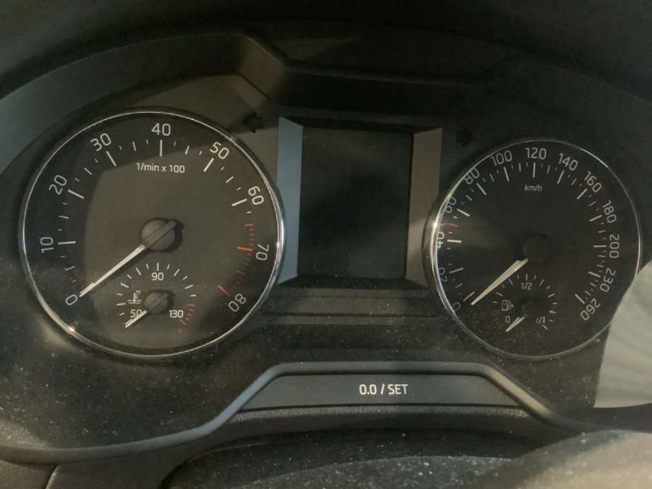 Instrumentpanel til Škoda Octavia, 2013-2016 (Type III, Fase 1)  (SKODA|5E0920750)