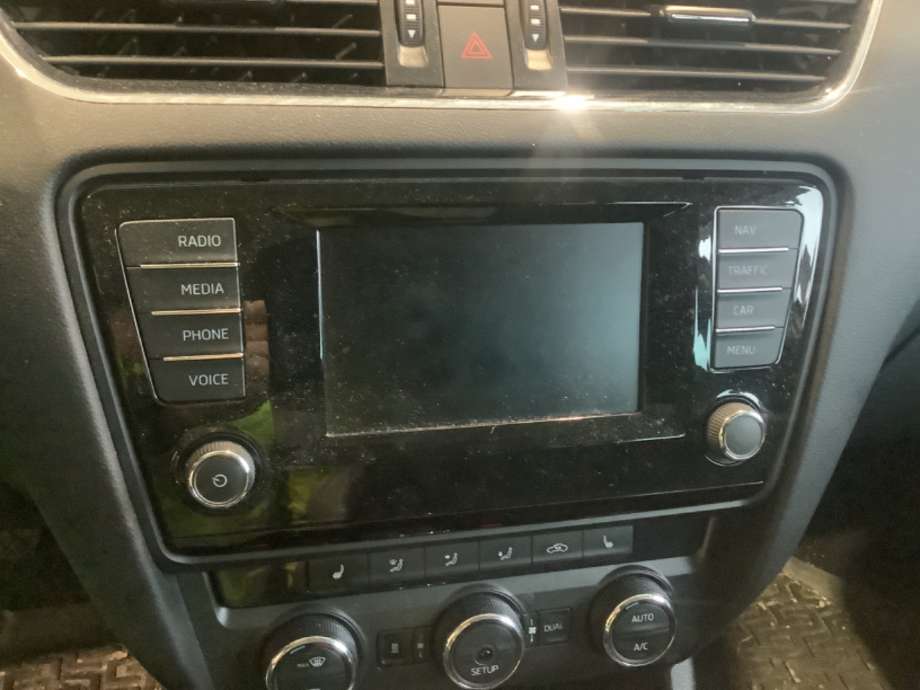 Bilstereo navigasjon til Škoda Octavia, 2013-2016 (Type III, Fase 1)  (SKODA|5E0919605D)