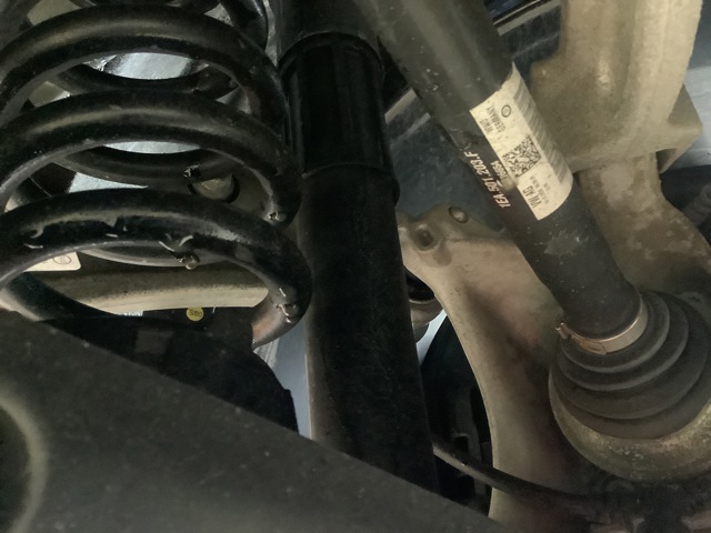 Støtdemper bak til VW ID.4 2020-->>  (1EA 513 049 P|)