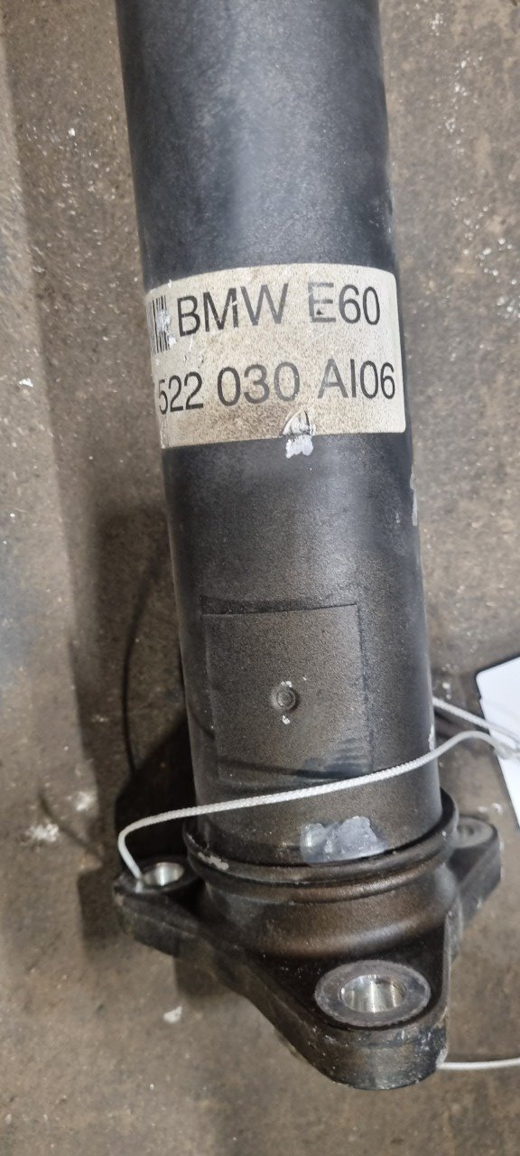 Mellomaksel til BMW 5-Serie 2003-2010 (E60/E61) (E60/E61) (BMW|26 10 7 573 574||7522030AI06)