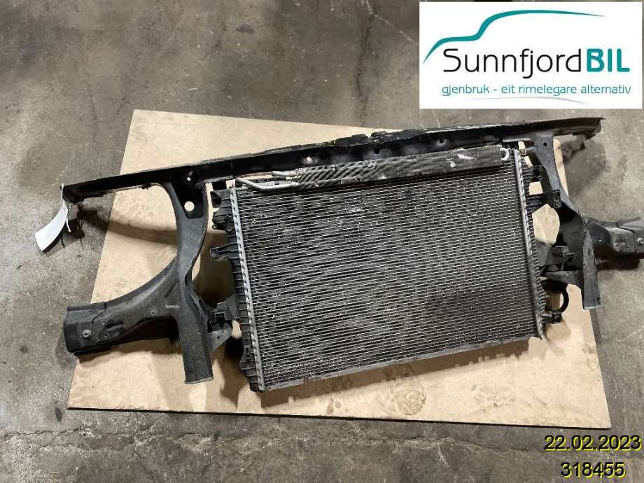 Frontplate til VW Transporter / Caravelle, 2009-2015 (Fase 2) (T5) (T5) (VOLKSWAGEN|7H0 805 598)