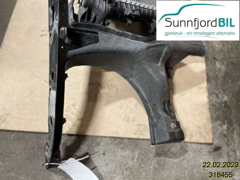 Frontplate til VW Transporter / Caravelle 2009-2015 (Fase 2) (T5) (T5) (VOLKSWAGEN|7H0 805 598||7H0805598)