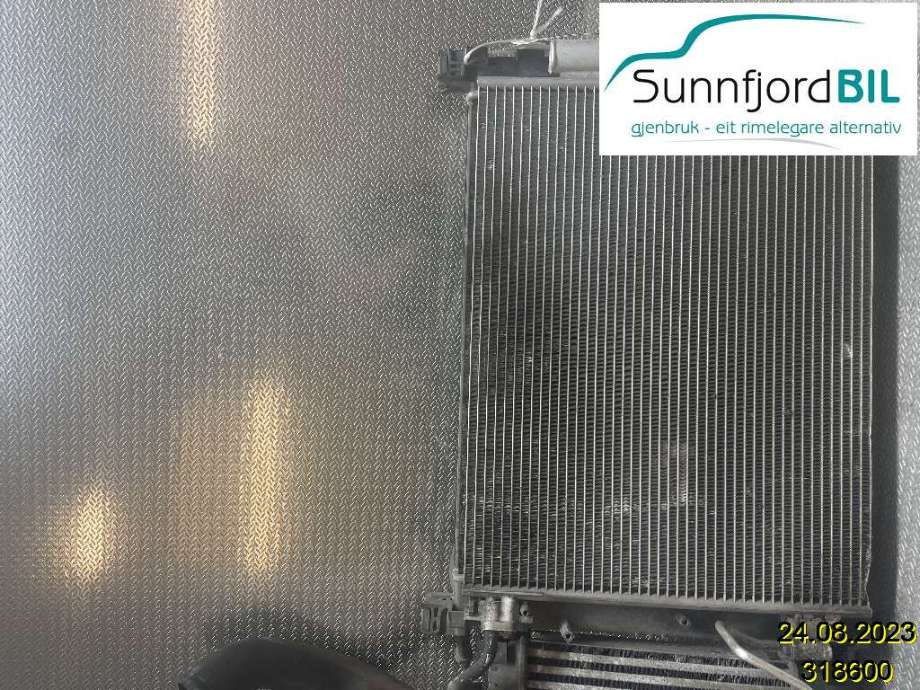 Aircondition radiator til Renault Clio, 2012-2016 (Type IV, Fase 1)  (RENAULT|921006843R)