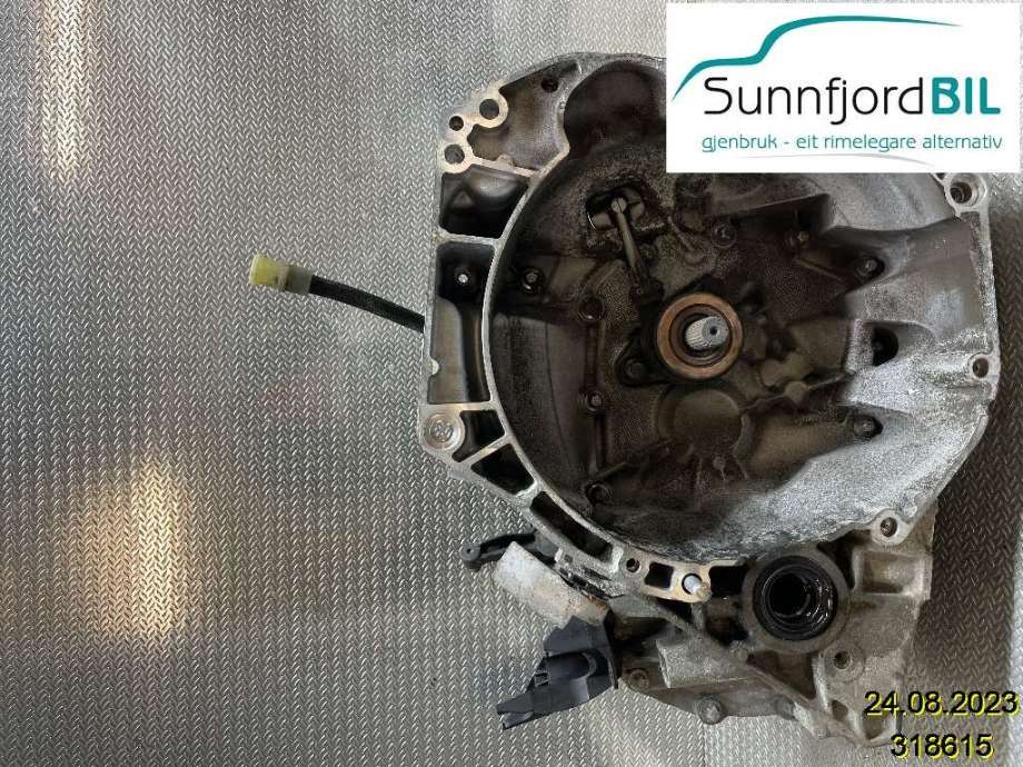 Girkasse manuell til Renault Clio, 2012-2016 (Type IV, Fase 1)  (RENAULT|320107336R)