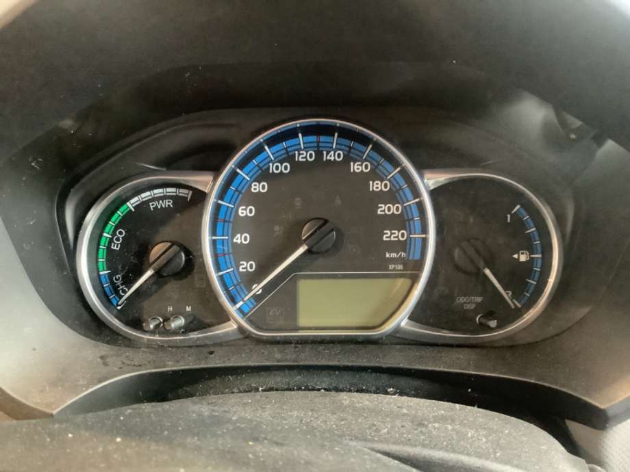 Instrumentpanel til Toyota Yaris, 2012-2014 (Type III, Fase 1)  (TOYOTA|)