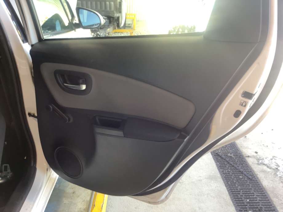 Dørtrekk høyre til Toyota Yaris, 2014-2020 (Type III, Fase 2)  (TOYOTA|)