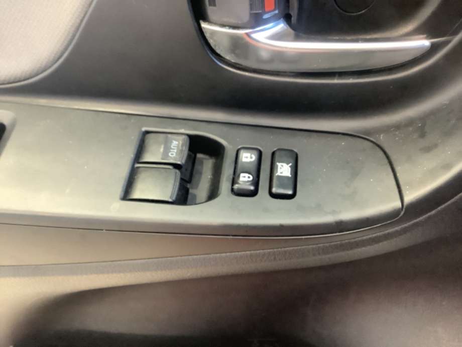 Bryter ruteheis til Toyota Yaris, 2014-2020 (Type III, Fase 2)  (TOYOTA|)