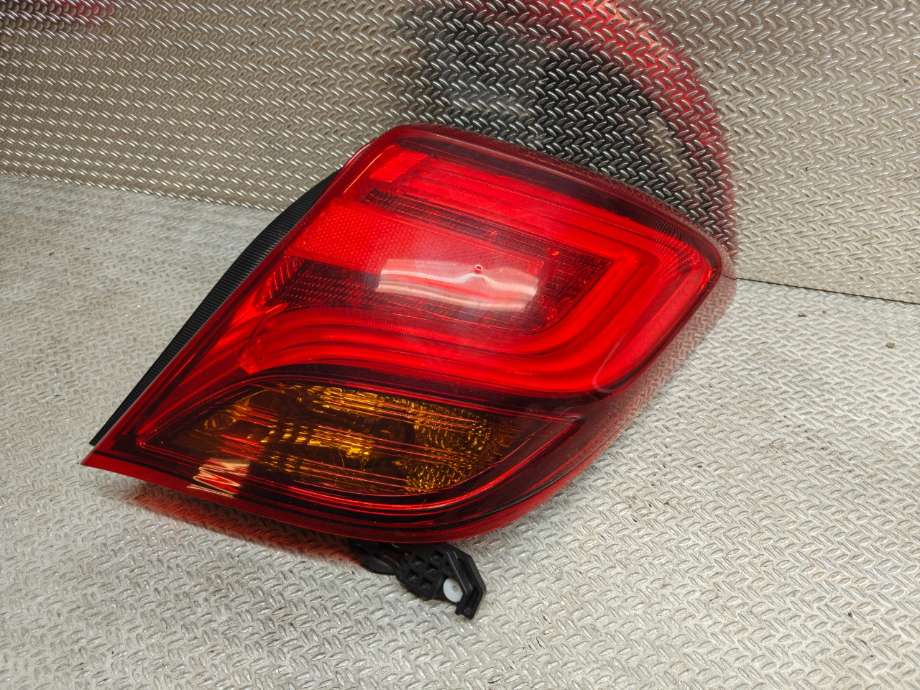 Baklykt høyre til Toyota Yaris 2014-2020 (Type III, Fase 2)  (TOYOTA|815510D610|)