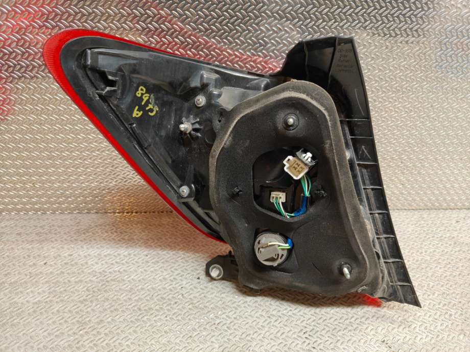 Baklykt høyre til Toyota Yaris 2014-2020 (Type III, Fase 2)  (TOYOTA|815510D610|)