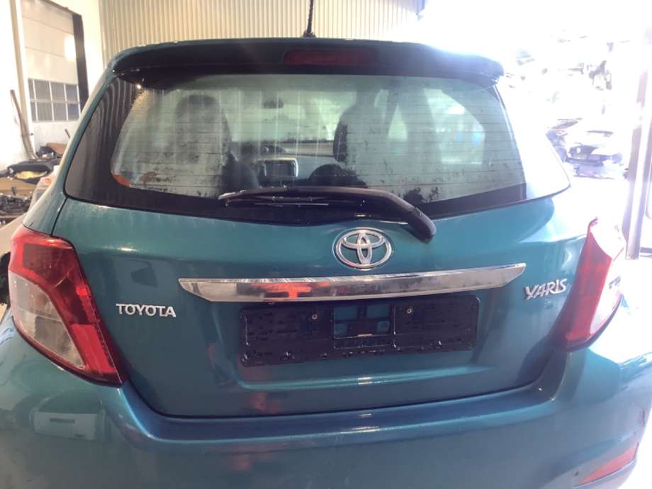 Bakluke combi til Toyota Yaris, 2012-2014 (Type III, Fase 1)  (TOYOTA|670050D120)