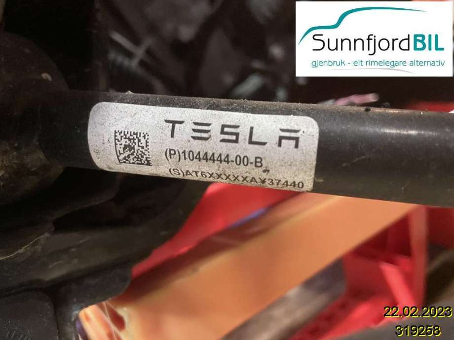 Bærebru venstre bak til Tesla Model 3 2018-2023 (Fase 1) (TESLA|1044444-00-B|)