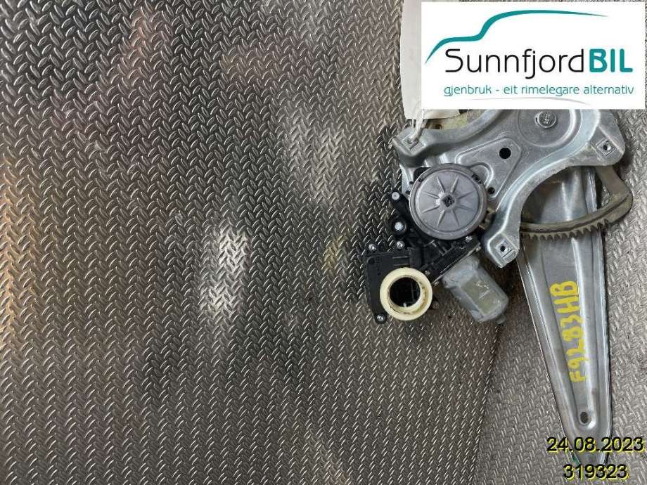 Ruteheis til Toyota Avensis, 2009-2015 (Type III, Fase 1)  (TOYOTA|6983005130)