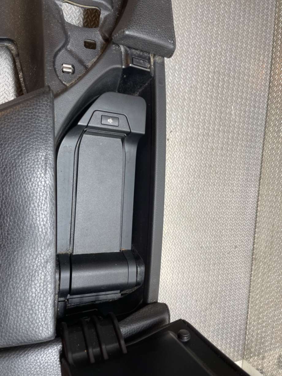 Innredning, Konsoll til BMW 5-Serie 2003-2010 (E60/E61) (E60/E61) (BMW|)