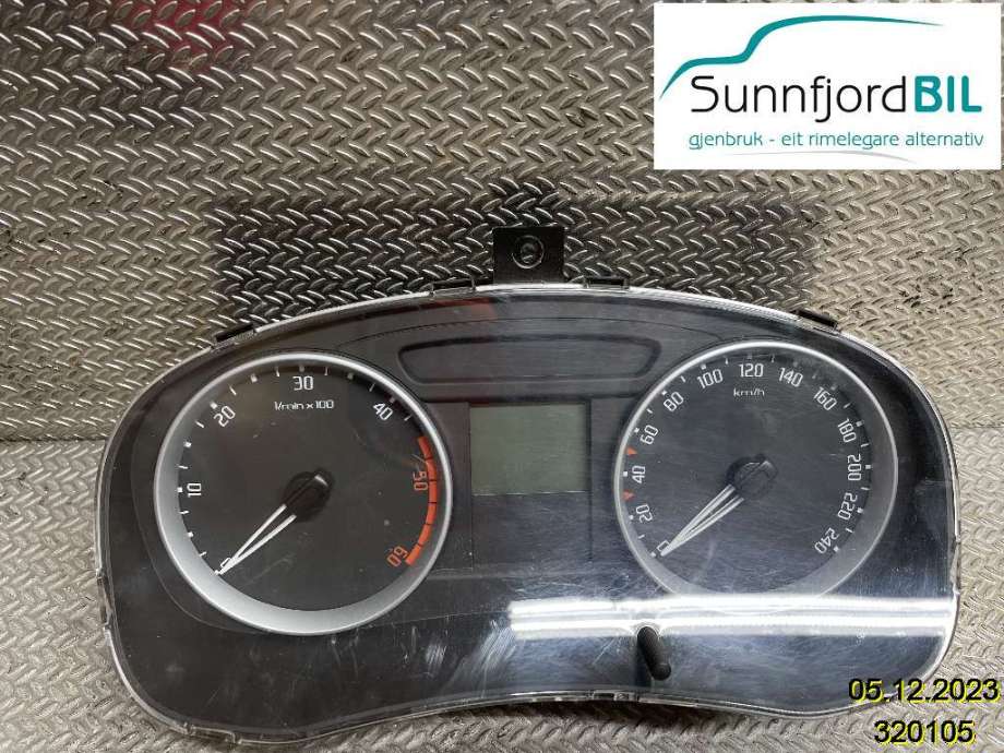 Instrumentpanel til Škoda Fabia 2007-2010 (Type II, Fase 1)  (SKODA|5J0920811C|)