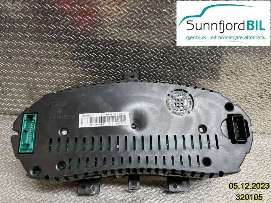 Instrumentpanel til Škoda Fabia 2007-2010 (Type II, Fase 1)  (SKODA|5J0920811C|)