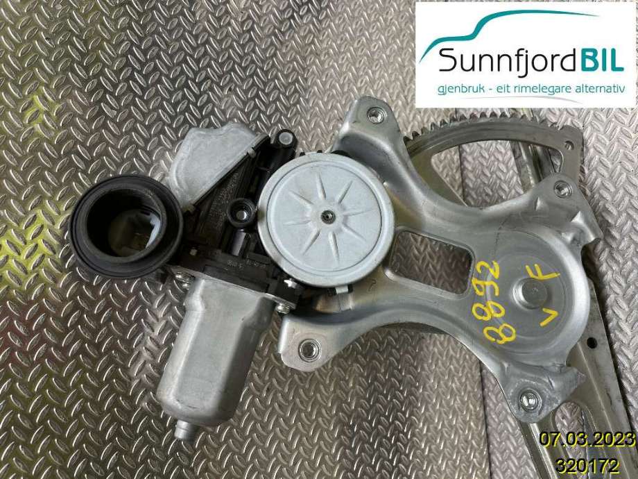 Ruteheis venstre til Toyota Prius +7, 2012-2020 (Type III) (stasjonsvogn) (stasjonsvogn) (TOYOTA|8572047060)