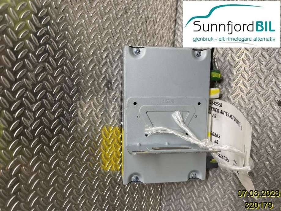 Antenne forsterker til MG ZS EV 2019-2021 (Type I, Fase 1)  (10642550|544960883)