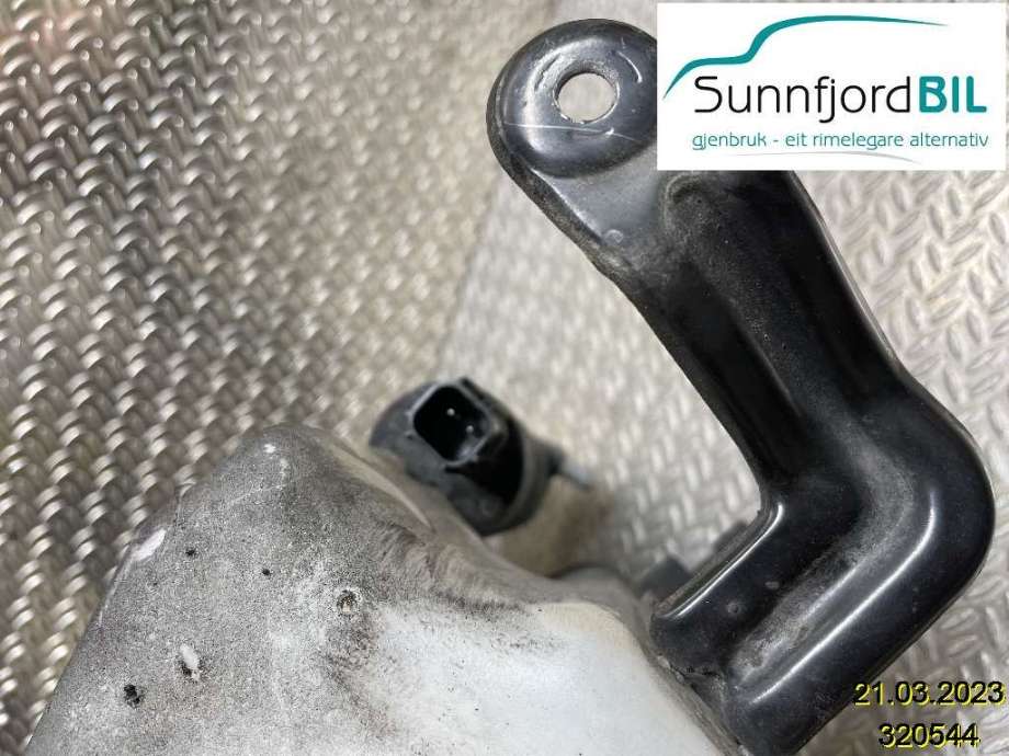 Spylerpumpe foran til Ford Ranger / Ranger Raptor 2015-2022  (FORD|1743149||8A6917K624AA)