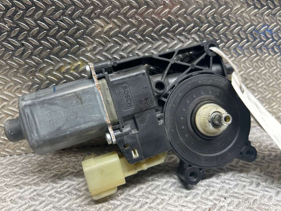Ruteheis venstre til Ford Galaxy, 2015-2022 (Type IV)  (FORD|5347913)