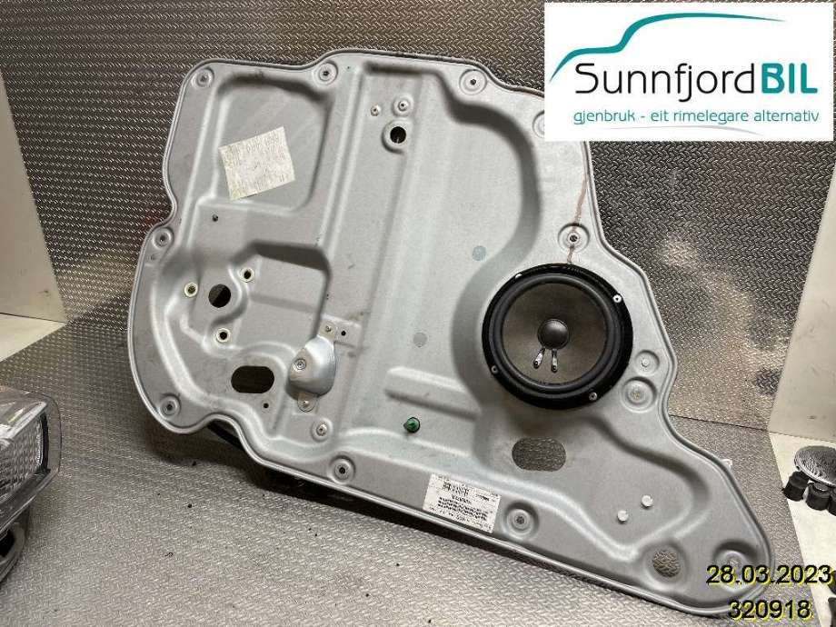 Ruteheis til VW Touran, 2007-2010 (Type I, Fase 2)  (VOLKSWAGEN|1T0839461P)