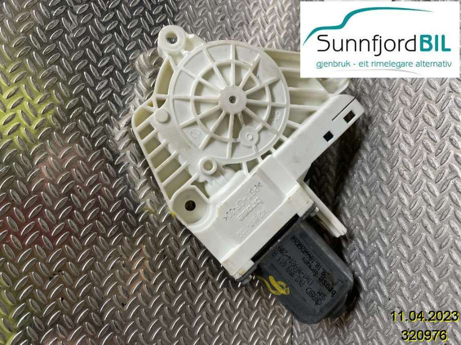 Ruteheis venstre til Audi A4 2007-2014 (Type IV) (B8) (B8) (AUDI|8K0959811A|)