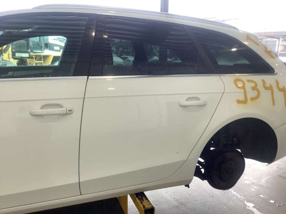 Dør venstre bak til Audi A4, 2007-2014 (Type IV) (B8) (B8) (AUDI|8K9833051D)