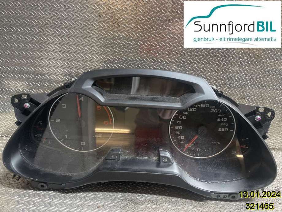 Instrumentpanel til Audi A4 2007-2014 (Type IV) (B8) (B8) (AUDI|8K0920930C|)