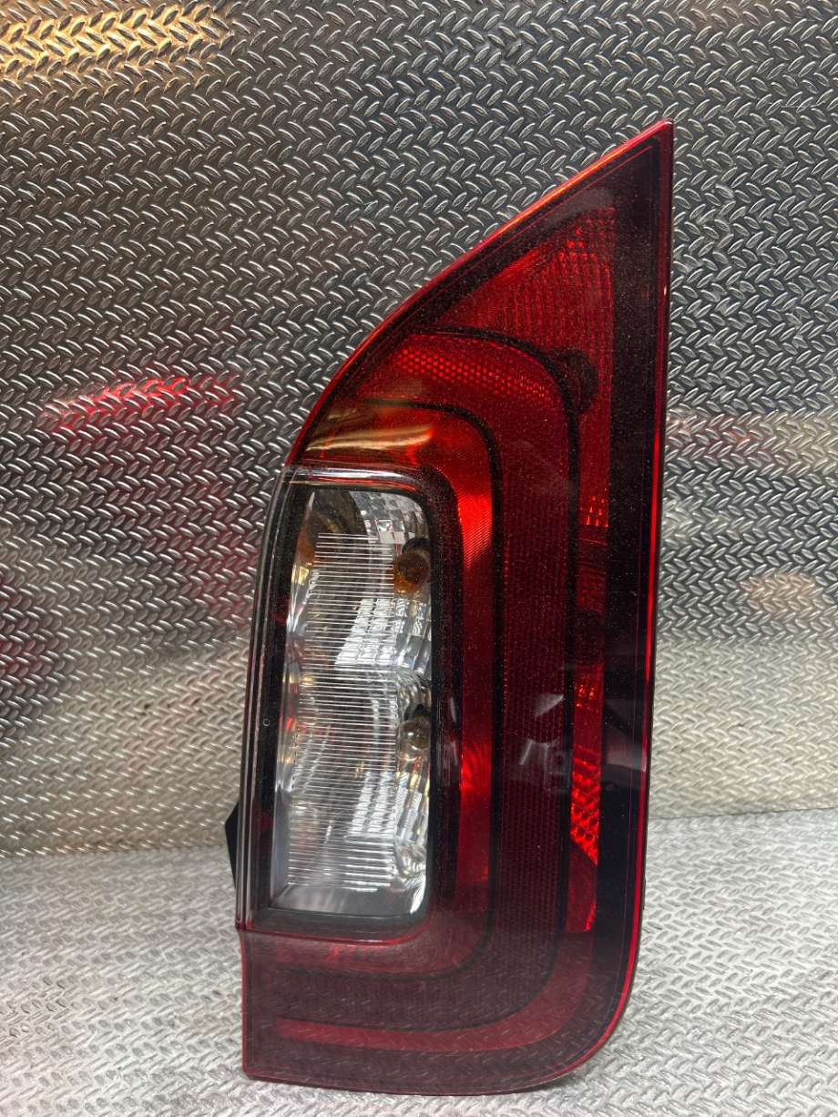 Baklykt høyre til Škoda Citigo-e 2019-->>  (SKODA|1ST945112C||1ST945096E)