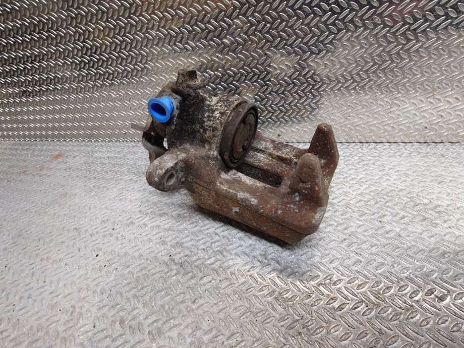 Bremsecaliper høyre bak til Audi A4 2001-2004 (Type II) (B6) (B6) (AUDI|8E0615424G|8E0 615 424 G|)