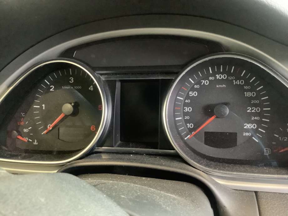 Instrumentpanel til Audi Q7, 2006-2010 (Type I, Fase 1)  (AUDI|)