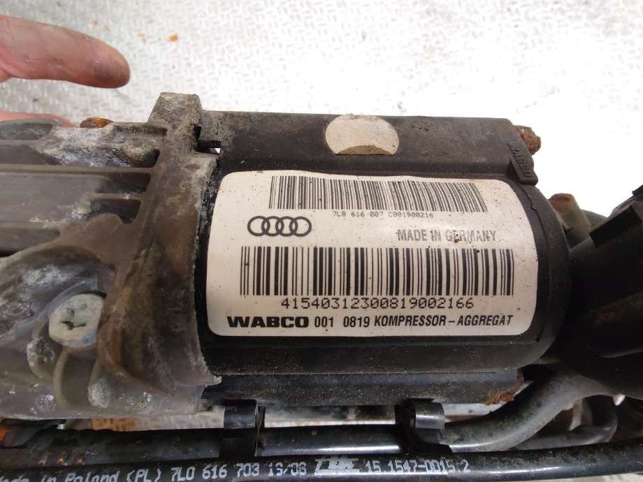 Kompressor nivå/luft til Audi Q7 2006-2010 (Type I, Fase 1)  (AUDI|7L8616006E|4L0698010A|7L8 616 006 E)