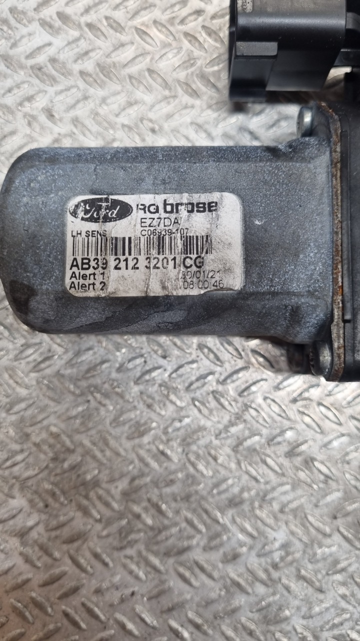 Ruteheis venstre til Ford Ranger / Ranger Raptor, 2015-2022  (FORD|2658479)