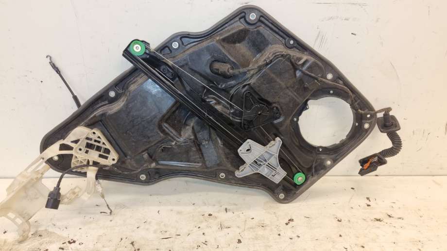 Ruteheis til VW Tiguan, 2011-2016 (Type I, Fase 2)  (VOLKSWAGEN|5N0 839 462 A)