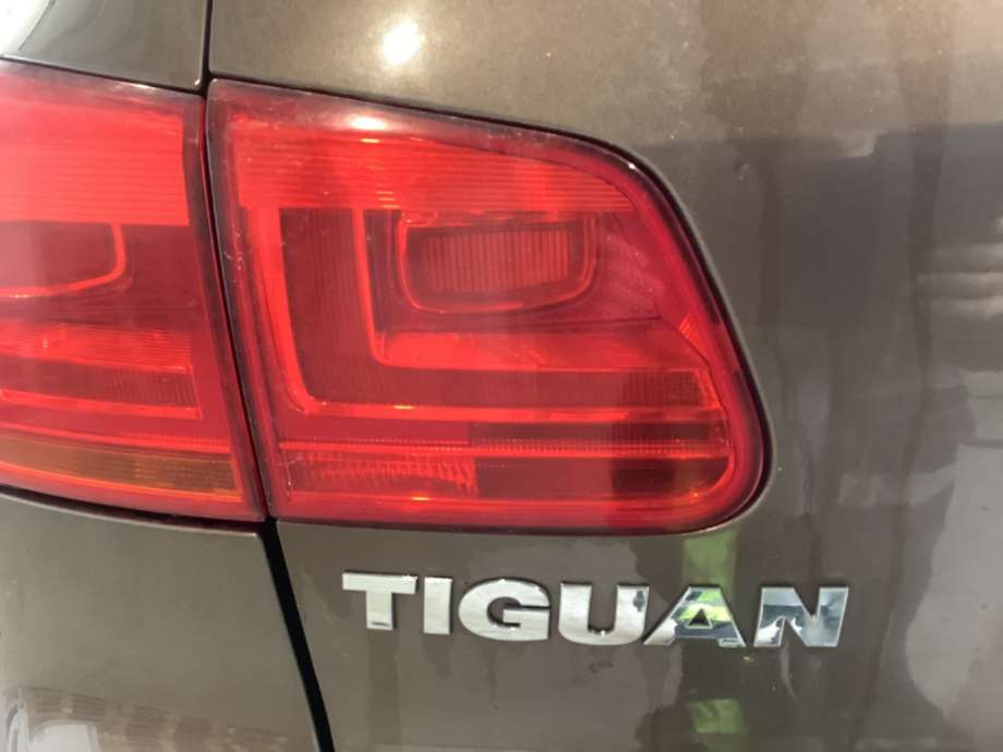 Baklykt venstre indre til VW Tiguan, 2011-2016 (Type I, Fase 2)  (VOLKSWAGEN|5N0945093G)
