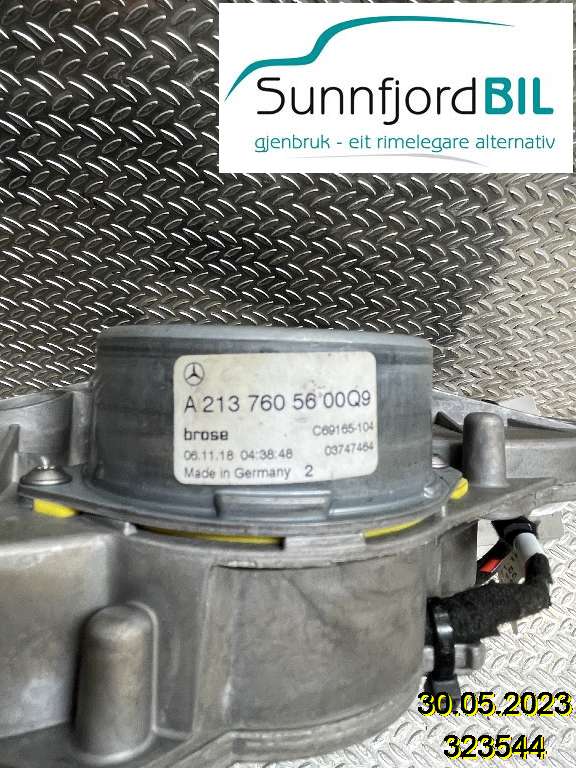Baklukeåpner motor til Mercedes E-Klasse 2016-2023 (W213) (W213) (MERCEDES|A2137605600|)