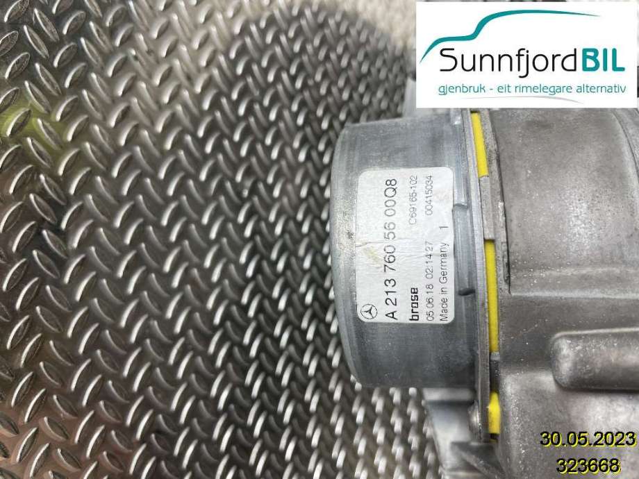 Baklukeåpner motor til Mercedes E-Klasse 2016-2023 (W213) (W213) (MERCEDES|A2137605600|)