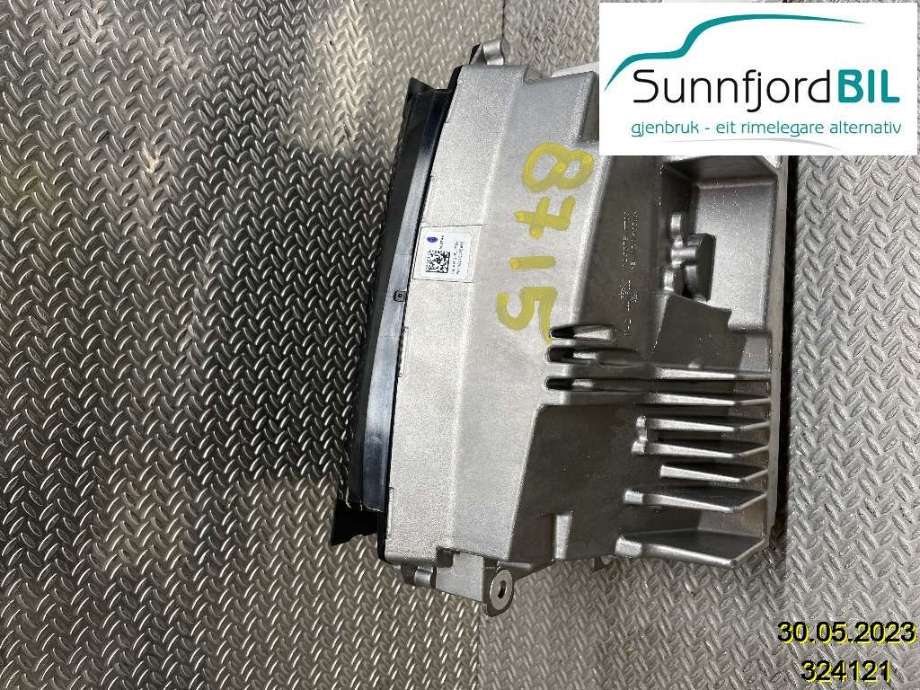 Instrumentpanel til Mercedes E-Klasse 2016-2023 (W213) (W213) (MERCEDES|A2139007333||A2139003709)