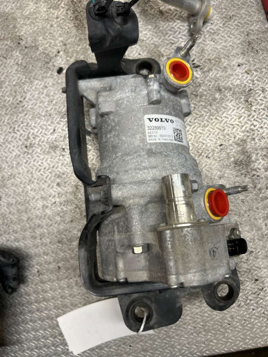 Aircondition kompressor til Polestar 2 2020-->>  (36010526|32289919)