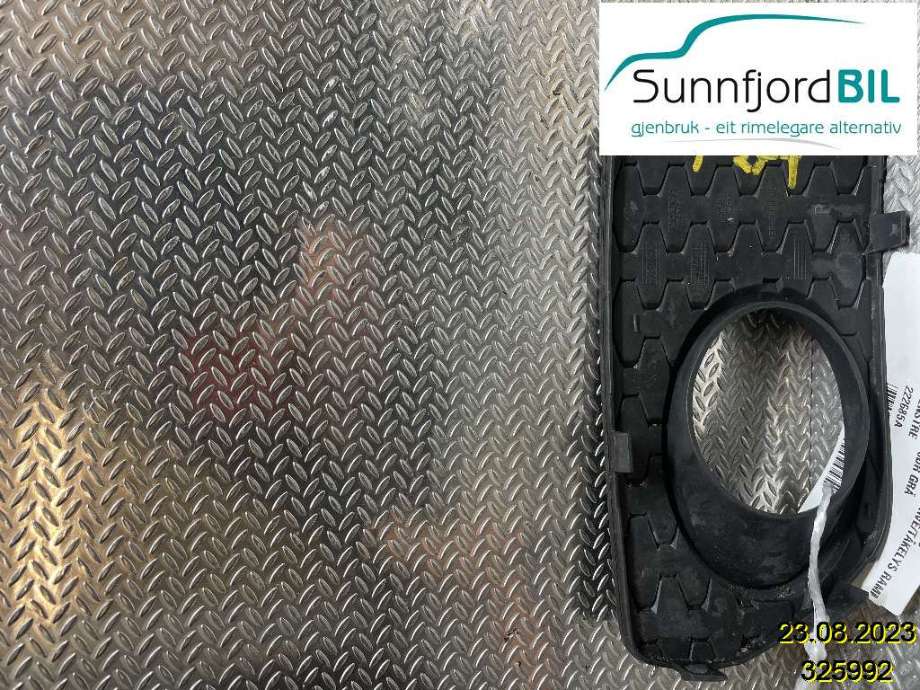 Frontlyktehus til Volvo XC70 2008-2013 (Type II, Fase 1)  (VOLVO|30744521|)