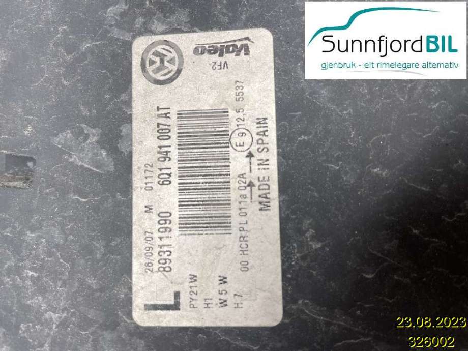 Frontlykt venstre halogen til VW Polo 2005-2009 (Type IV, Fase 2)  (VOLKSWAGEN|6Q1941007AT|)