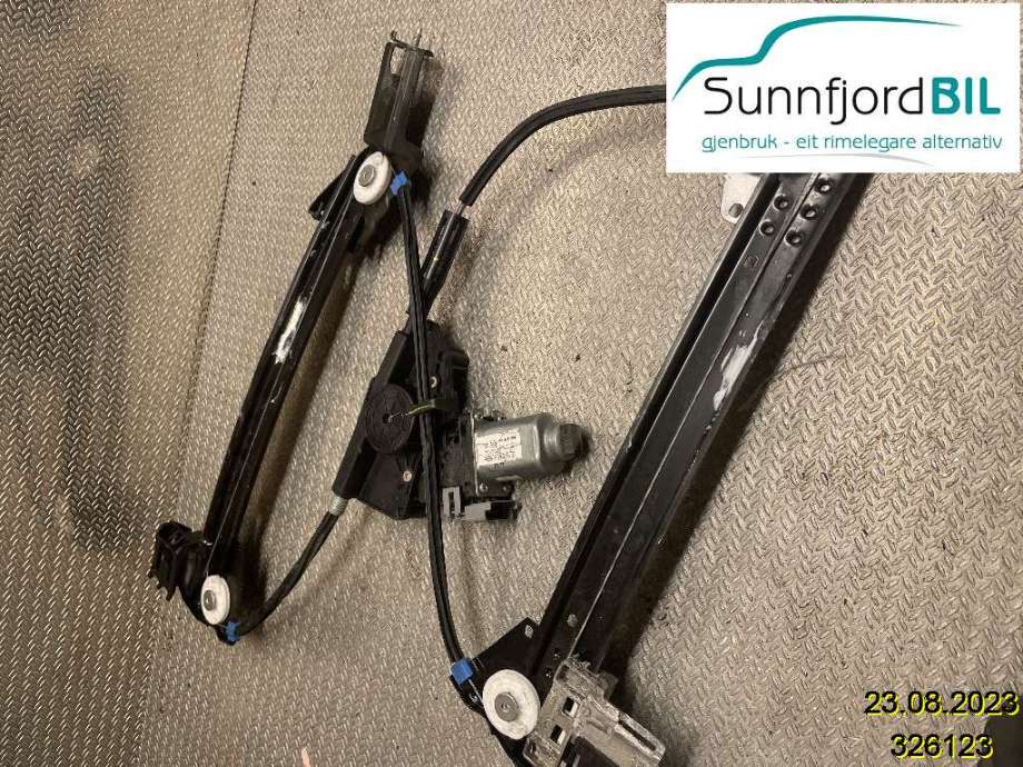 Ruteheis til Tesla Model S, 2013-2016 (Fase 1)  (TESLA|600633400G)
