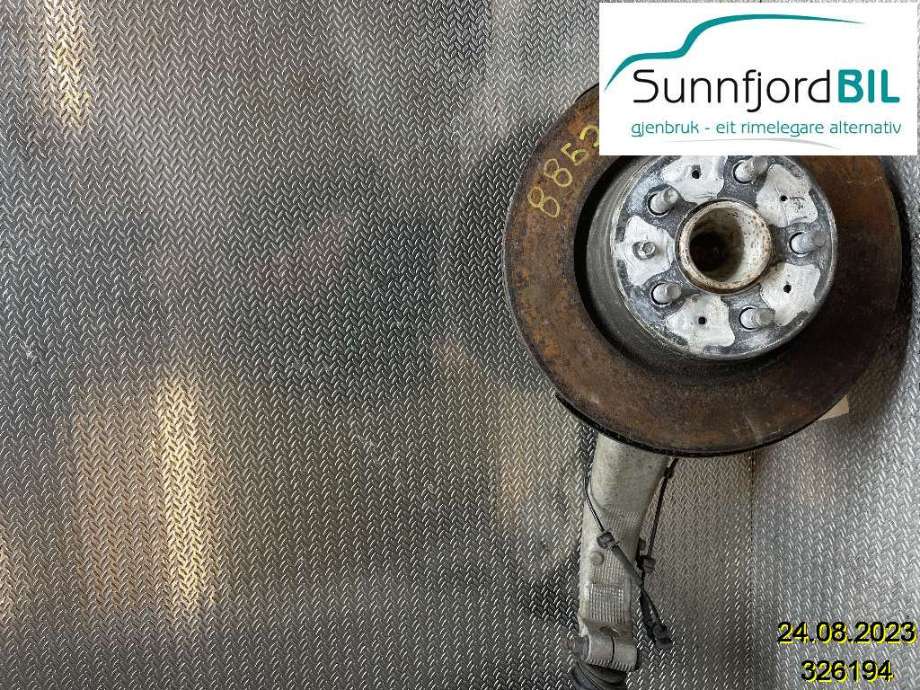 Hjulspindel venstre foran til Tesla Model 3, 2018-2023 (Fase 1)  (TESLA|104431100E)