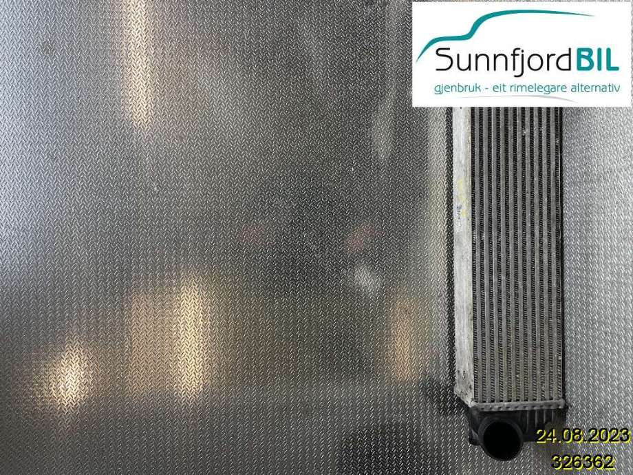Intercooler til BMW 5-Serie, 2010-2017 (F10/F11) (F10/F11) (BMW|17517805629)