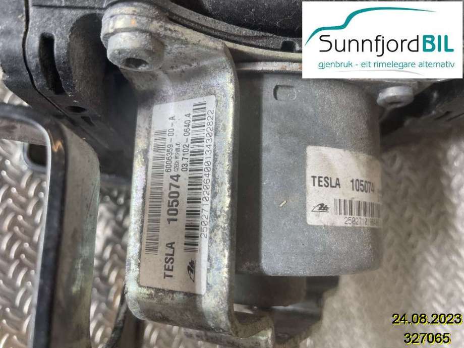 Vakuumpumpe til Tesla Model S 2013-2016 (Fase 1)  (TESLA|105074|600635900A|)