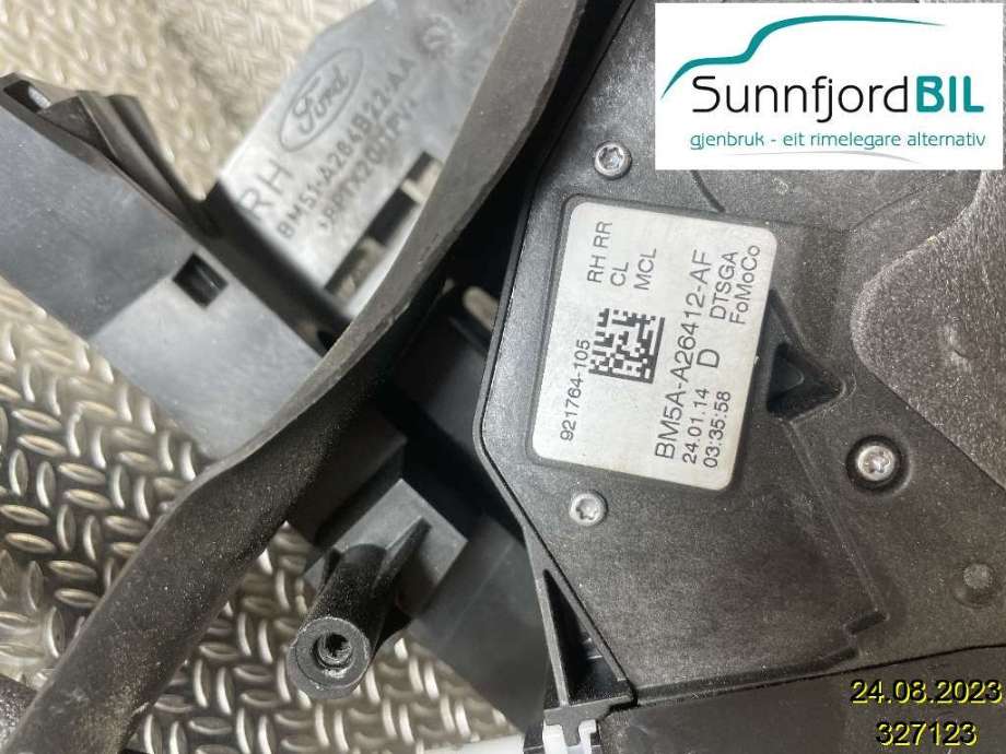 Låsekasse høyre til Ford Focus 2011-2014 (Type III, Fase 1)  (FORD|BM5AA26412AH|2099457|BM5AA26412AF)