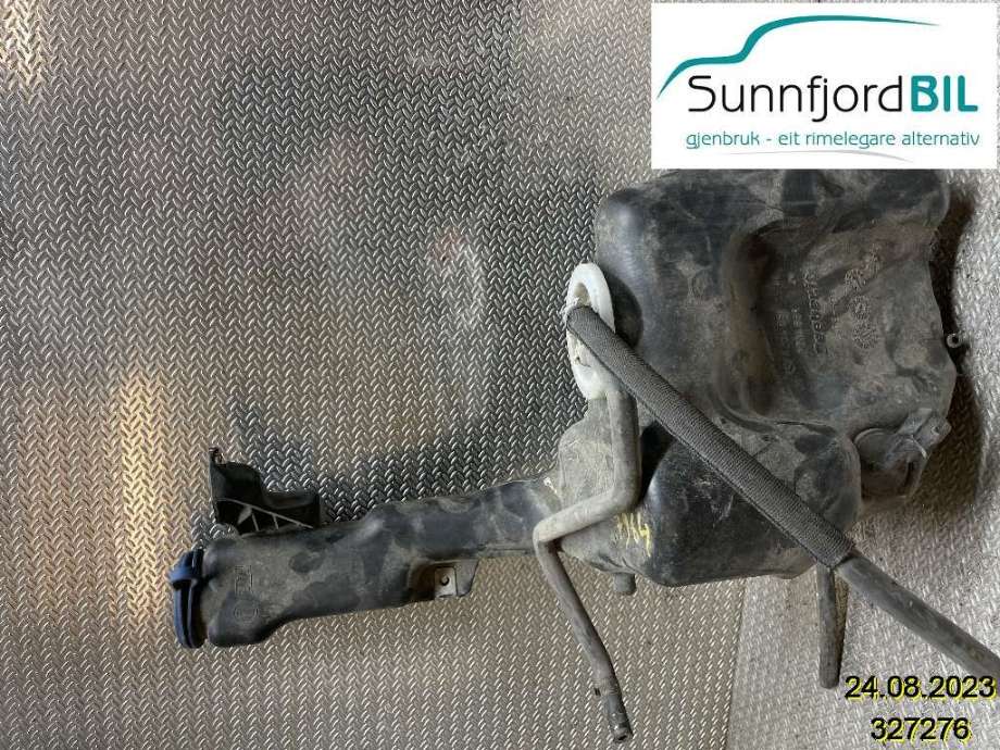 Spylertank til Mercedes E-Klasse 2009-2013 (Fase 1) (W212) (W212) (MERCEDES|A2048691220|)